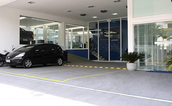 Estacionamento coberto - Loja Itaim.